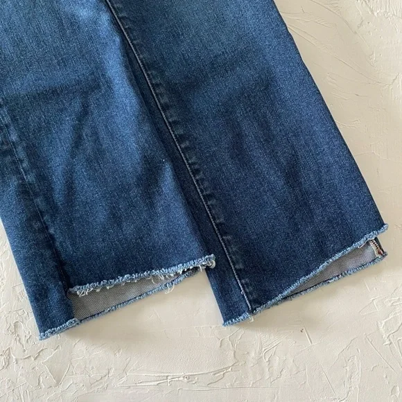 SILVER Fleet Kick Crop Jeans - Picture 9 of 14